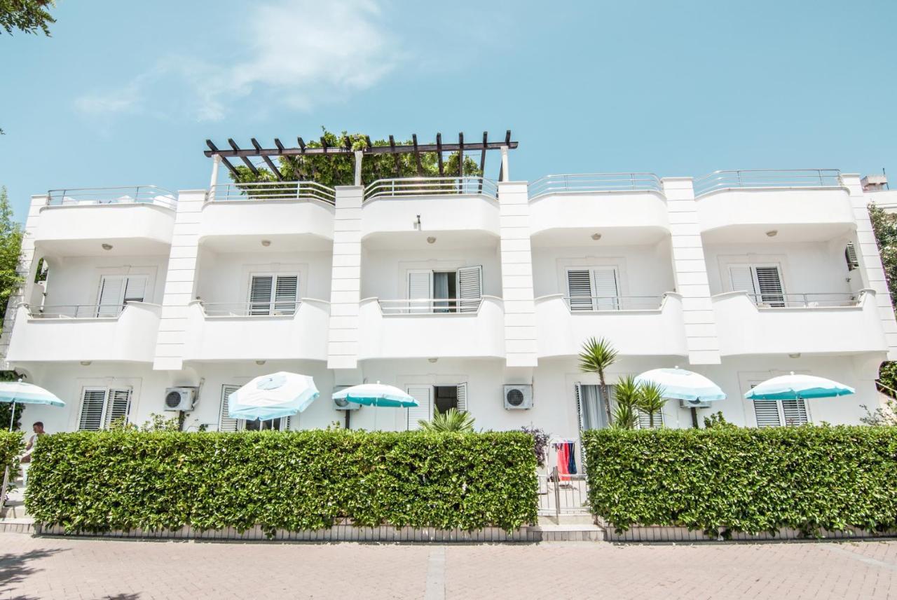 Hotel Perla - Annexes Herceg Novi Buitenkant foto