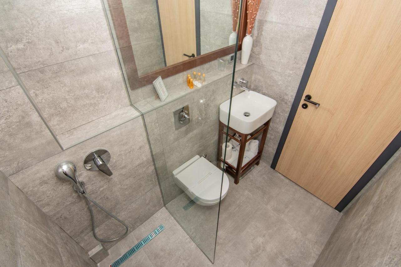 Hotel Perla - Annexes Herceg Novi Buitenkant foto