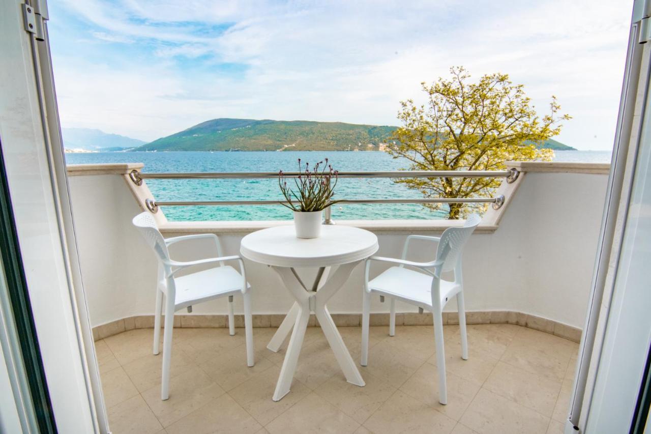 Hotel Perla - Annexes Herceg Novi Buitenkant foto
